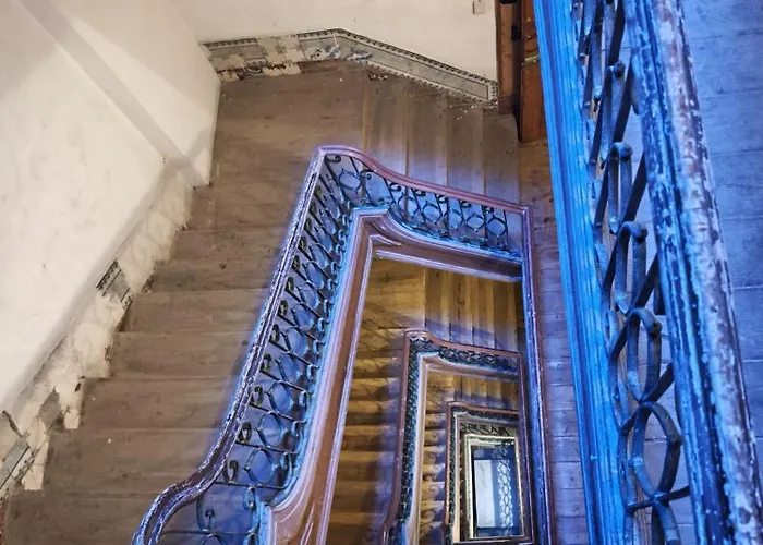 منزل للإقامة Bedroom In Shared House In Chiado - Historic Center Of *