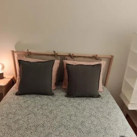 Privatunterkunft Bedroom In Shared House In Chiado - Historic Center Of Lissabon