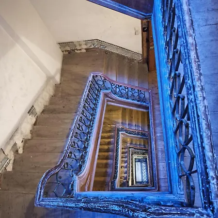 Accommodatie bij particulieren Bedroom In Shared House In Chiado - Historic Center Of *